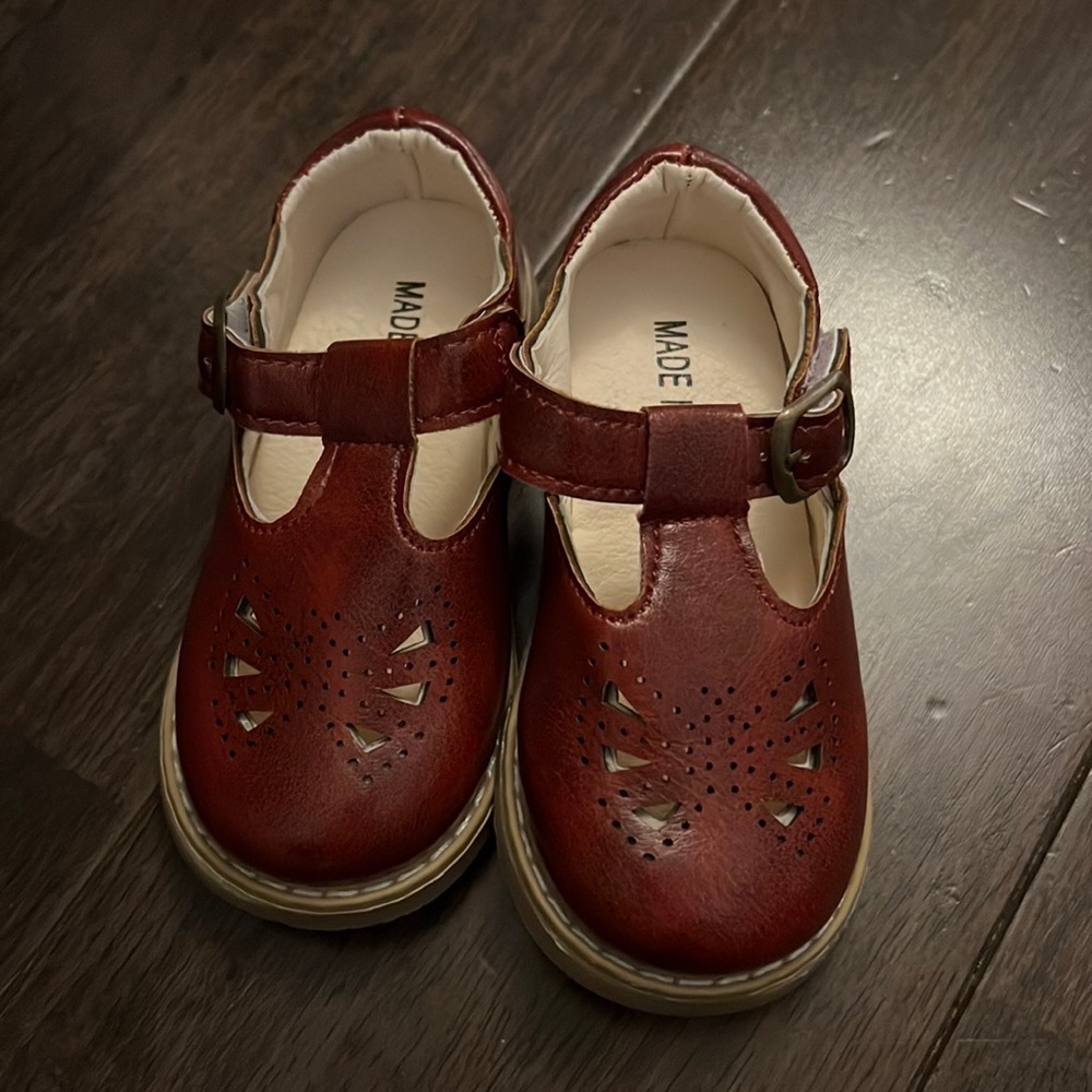 Toddler shoes